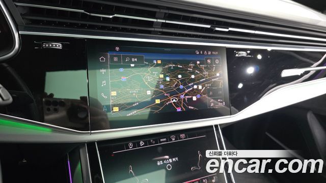 Audi Q8 (4M) 55 TFSI Quattro Premium 2022 — фото 13