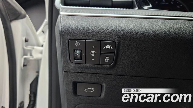 Kia K5 (III) 2.0 LPI(Renter car) Strandard 2023 — фото 18