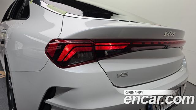 Kia K5 (III) 2.0 LPI(Renter car) Strandard 2023 — фото 23