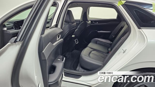 Kia K5 (III) 2.0 LPI(Renter car) Strandard 2023 — фото 26