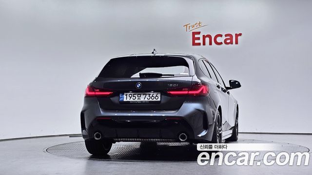 BMW 1 Series (F40) 120i M Sports 2021 — фото 4