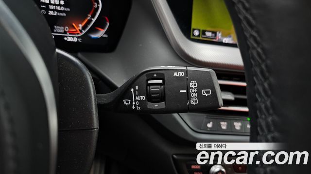 BMW 1 Series (F40) 120i M Sports 2021 — фото 19