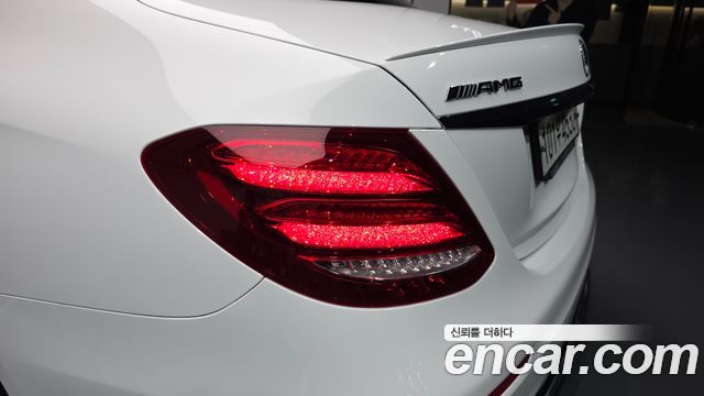 Mercedes-Benz E-Class (W213) E53 AMG 4MATIC+ 2019 — фото 23
