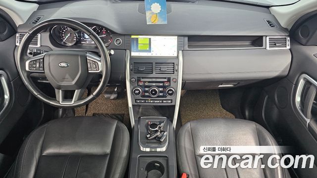 Land Rover Discovery Sport 2.0 TD4 SE 2019 — фото 7