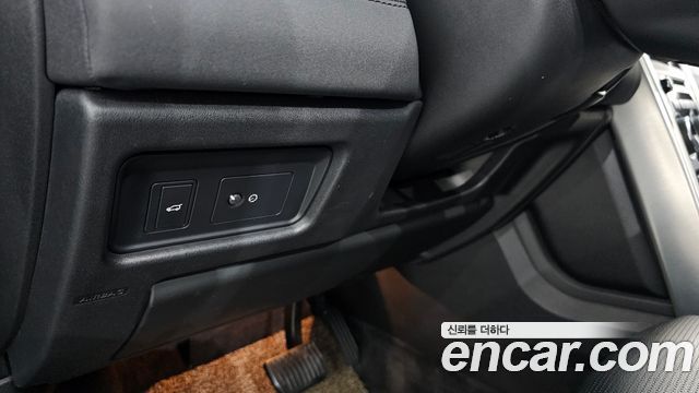 Land Rover Discovery Sport 2.0 TD4 SE 2019 — фото 17