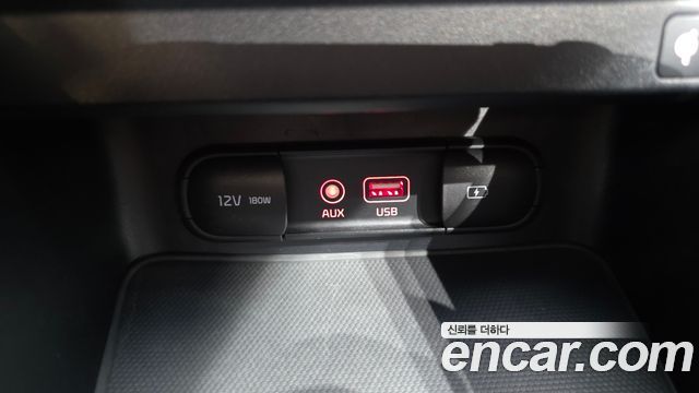 Kia K3 5Door GT Signature 2021 — фото 13