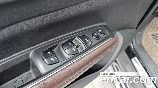 Renault Korea QM6 2.0 LPe RE Signature 2WD 2020 — фото 36