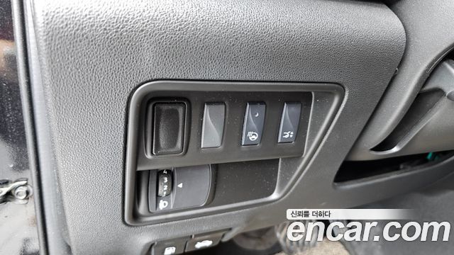 Renault Korea QM6 2.0 LPe RE Signature 2WD 2020 — фото 39