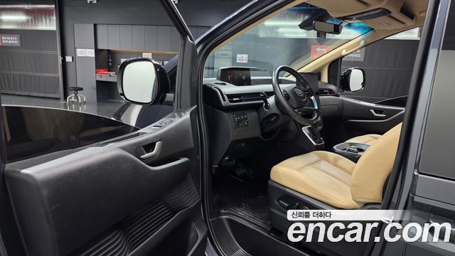 Hyundai Staria Cargo 5-Seater Modern 2022 — фото 10