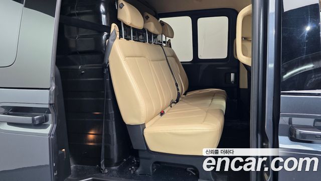 Hyundai Staria Cargo 5-Seater Modern 2022 — фото 11