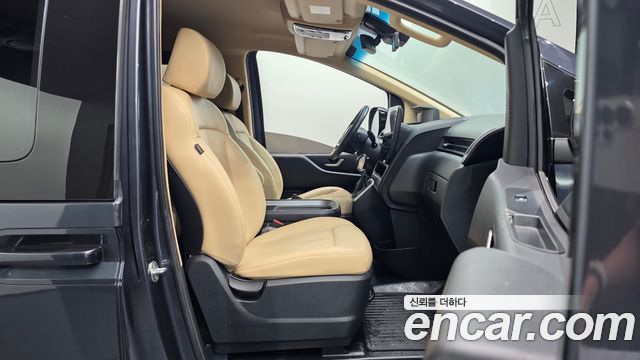 Hyundai Staria Cargo 5-Seater Modern 2022 — фото 26