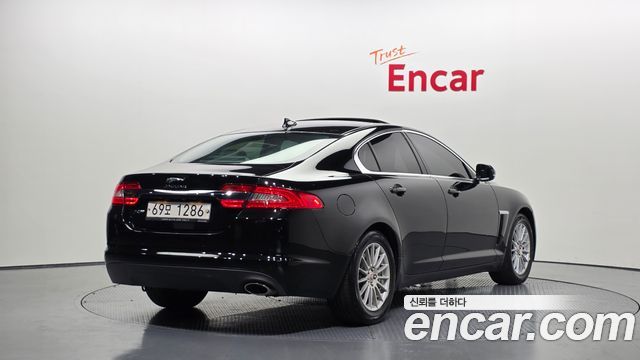 Jaguar XF 2.2D Luxury X250 2015 — фото 2