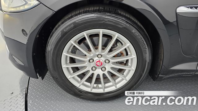 Jaguar XF 2.2D Luxury X250 2015 — фото 5