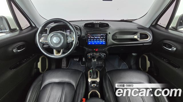 Jeep Renegade 2.4 Longitude 2016 — фото 7