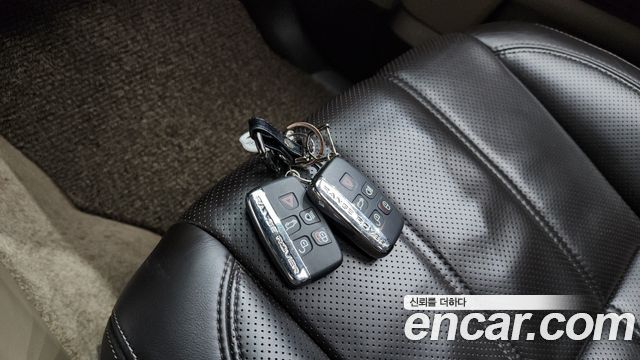 Land Rover Range Rover (IV) 4.4 SDV8 AB DIESEL 2014 — фото 19