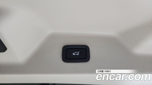 Land Rover Range Rover (IV) 4.4 SDV8 AB DIESEL 2014 — фото 22
