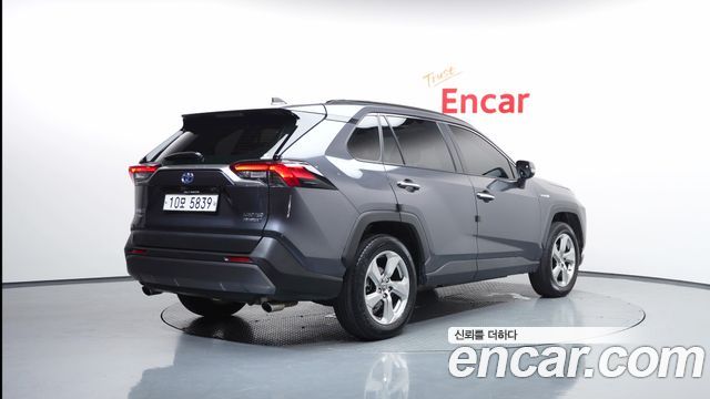 Toyota RAV4 (V) 2.5 4WD Hybrid 2019 — фото 2