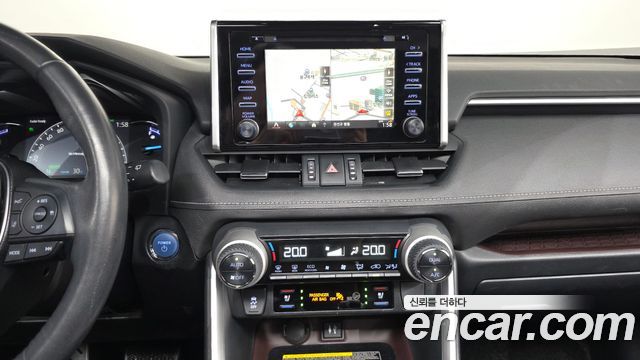 Toyota RAV4 (V) 2.5 4WD Hybrid 2019 — фото 13