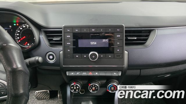 Renault Korea XM3 1.3 TCe LE 2020 — фото 13