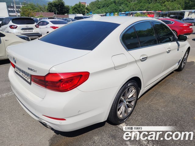 BMW 5 Series (G30) 520i Luxury 2018 — фото 6