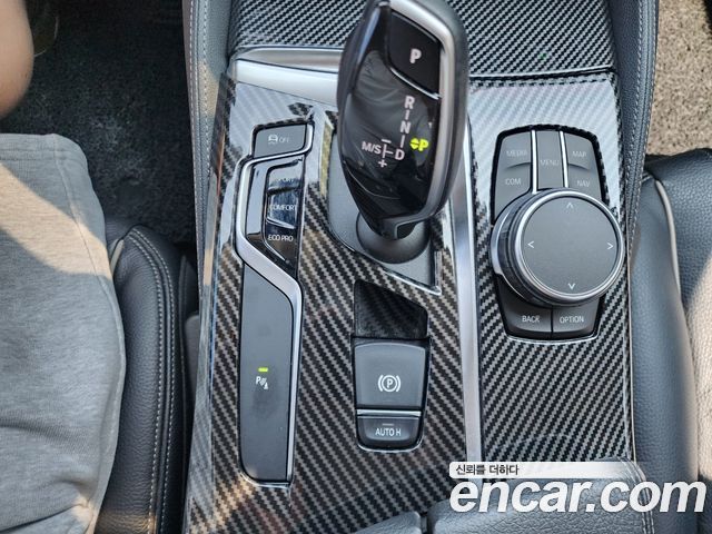 BMW 5 Series (G30) 520i Luxury 2018 — фото 16