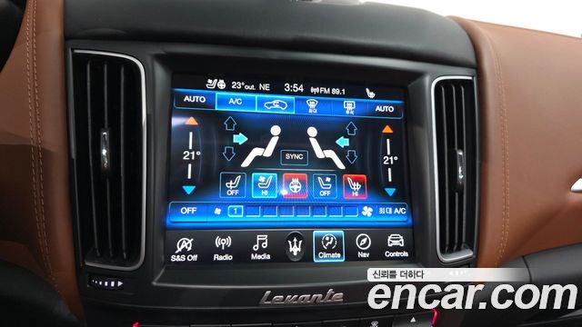 Maserati Levante 3.0 Diesel AWD 2020 — фото 16