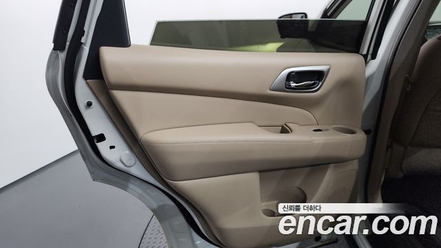 Nissan Pathfinder (IV) 3.5 4WD 2017 — фото 25