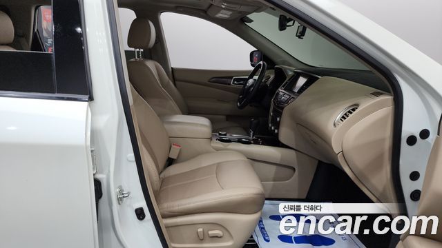 Nissan Pathfinder (IV) 3.5 4WD 2017 — фото 26