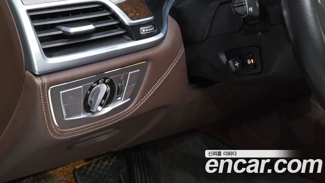 BMW 7 Series (G11) 730d xDrive 2016 — фото 15