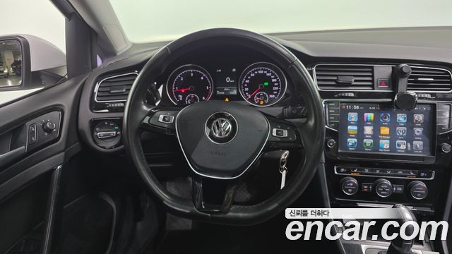 Volkswagen Golf (VII) 2.0 TDI 2016 — фото 13