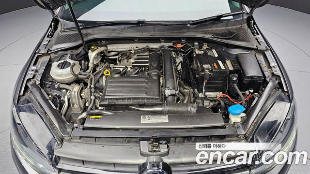 Volkswagen Golf (VII) 1.4 TSI 2017 — фото 6