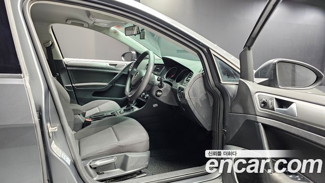 Volkswagen Golf (VII) 1.4 TSI 2017 — фото 10