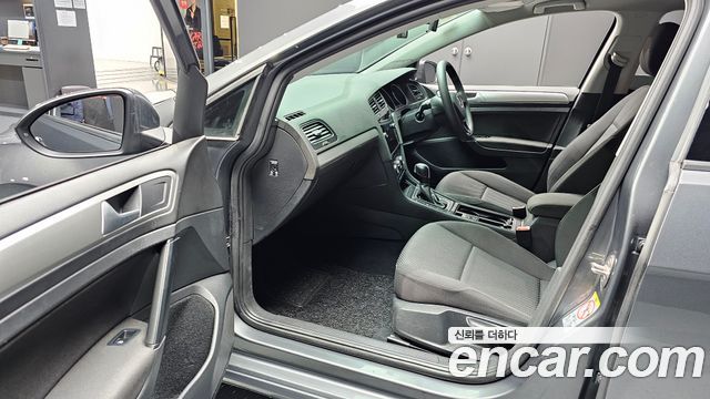 Volkswagen Golf (VII) 1.4 TSI 2017 — фото 11