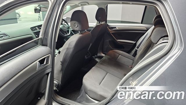 Volkswagen Golf (VII) 1.4 TSI 2017 — фото 12