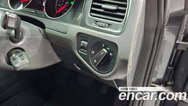 Volkswagen Golf (VII) 1.4 TSI 2017 — фото 15