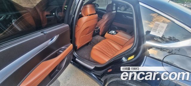 Genesis G80 (RG3) Gasoline 2.5 Turbo AWD 2023 — фото 10