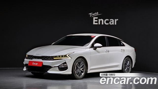 Kia K5 (III) 2.0 Prestige 2022 — фото 1