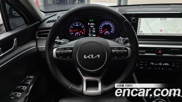 Kia K5 (III) 2.0 Prestige 2022 — фото 17