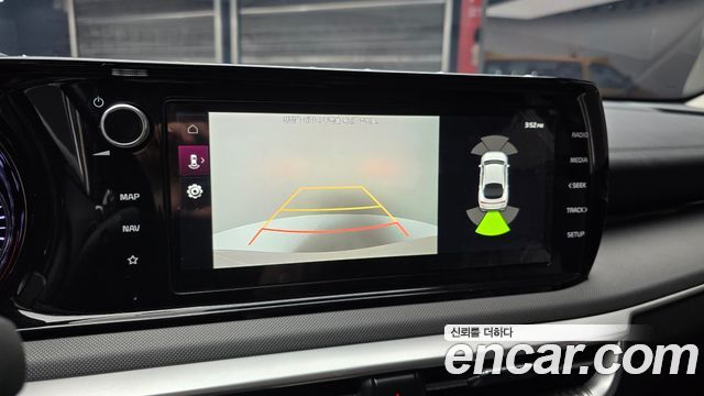 Kia K5 (III) 2.0 Prestige 2022 — фото 20