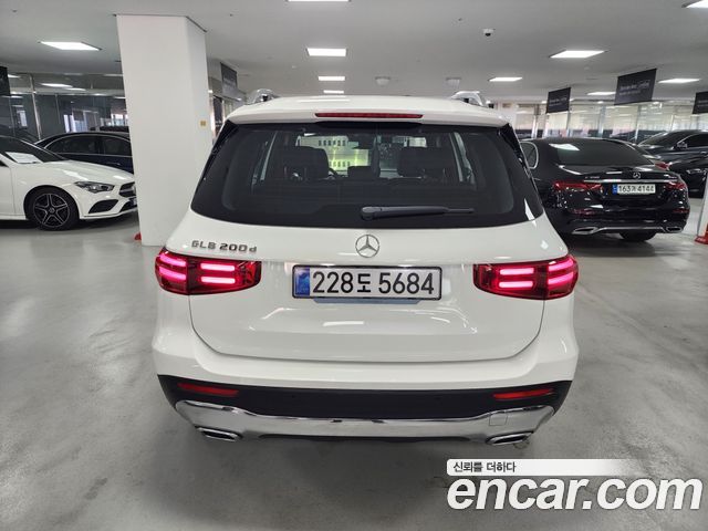 Mercedes-Benz GLB-Class (X247) GLB200 d 2025 — фото 3