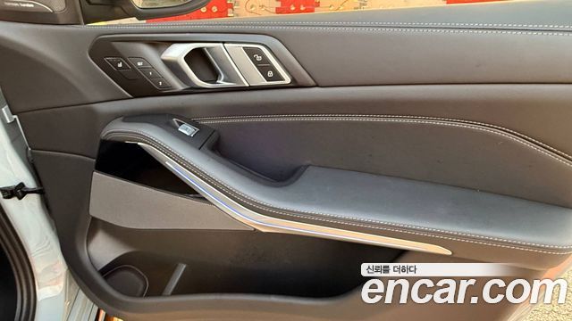 BMW X7 (G07) xDrive 40i M Sport 6STR 2024 — фото 15