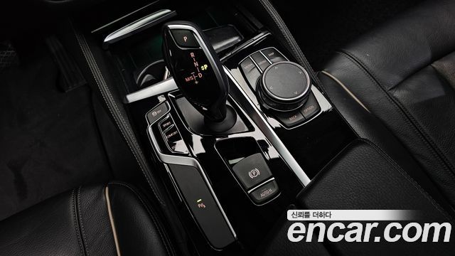 BMW 5 Series (G30) 520i Luxury 2018 — фото 9