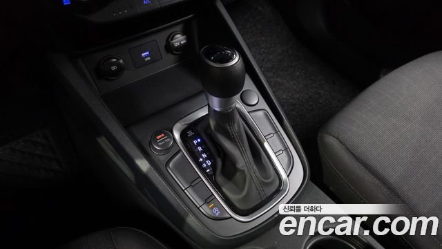 Hyundai Kona Gasoline 1.6 Turbo 2WD Smart 2021 — фото 9