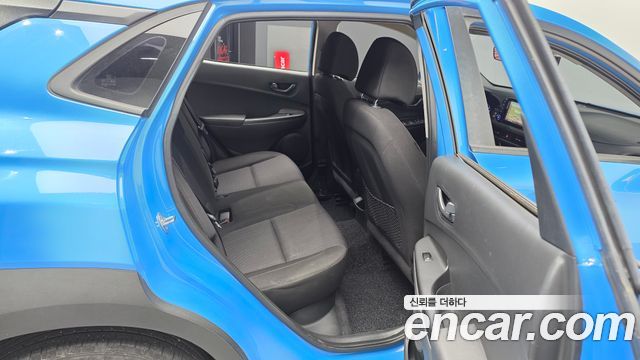 Hyundai Kona Gasoline 1.6 Turbo 2WD Smart 2021 — фото 16