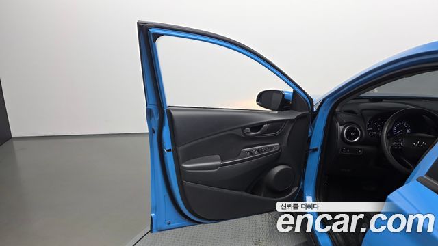 Hyundai Kona Gasoline 1.6 Turbo 2WD Smart 2021 — фото 30