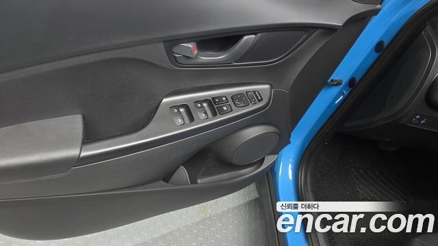 Hyundai Kona Gasoline 1.6 Turbo 2WD Smart 2021 — фото 33