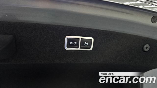 Genesis G90 (RS4) Gasoline 3.5 Turbo 2WD 2022 — фото 15