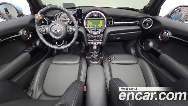 MINI Cooper Convertible Standard 3rd Generation 2018 — фото 7