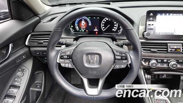 Honda Accord (X) 2.0 Hybrid Touring 2020 — фото 12