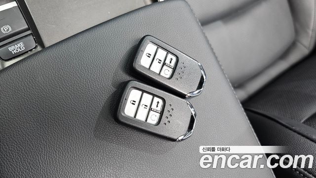 Honda Accord (X) 2.0 Hybrid Touring 2020 — фото 19